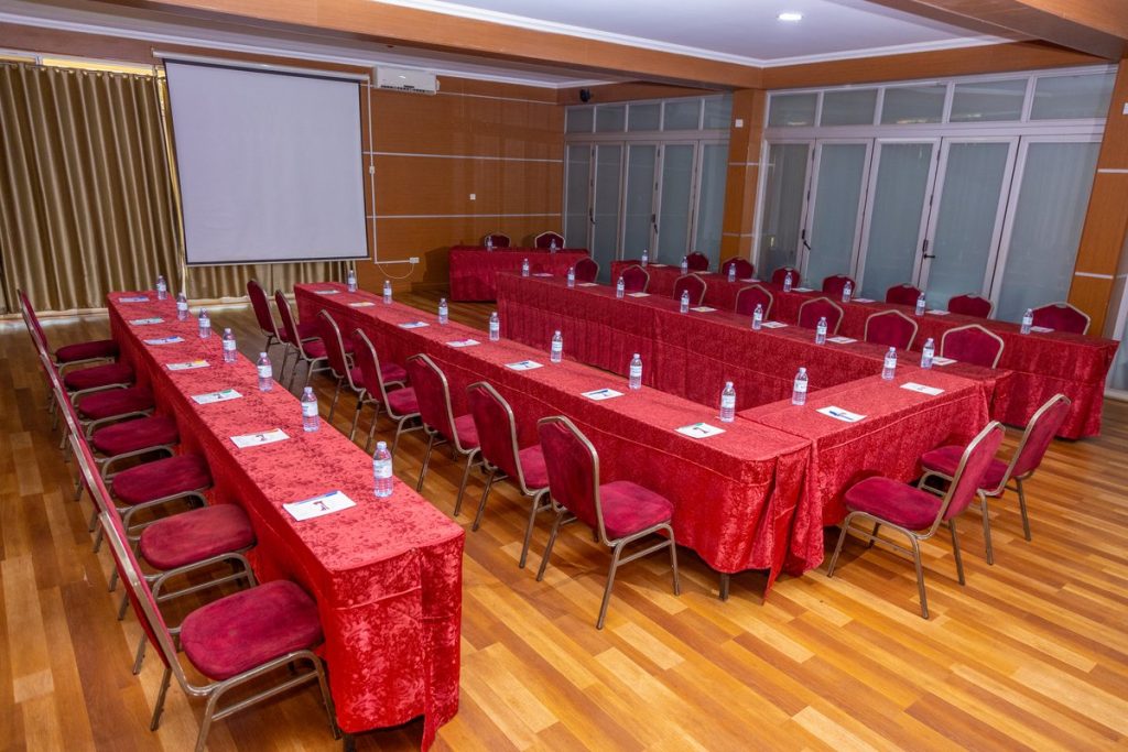 Jinja conference U-shape